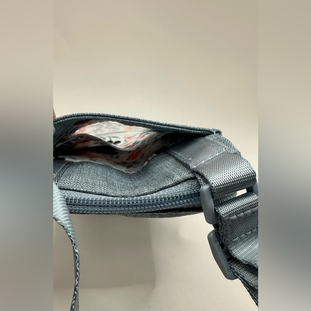 Vera Bradley Denim-like Phone Crossbody Bag - Picture 4 of 6